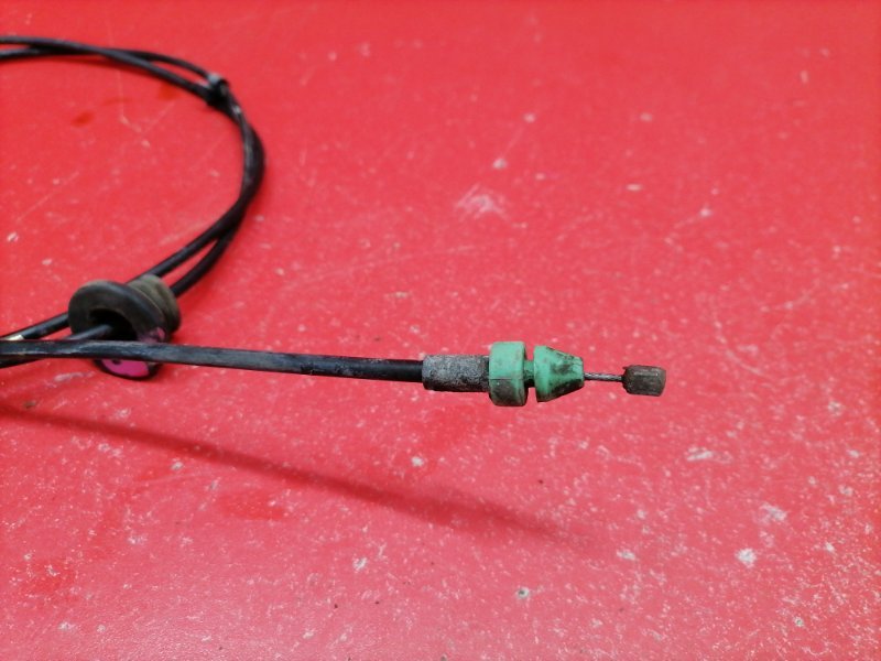 Трос капота Nissan Teana J32 QR25DE 2010 (б/у) Трос капота Nissan Teana J32 QR25DE 2010 (б/у)