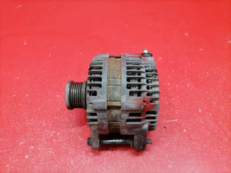 Генератор Nissan Teana J32 QR25DE 2010 (б/у) Генератор Nissan Teana J32 QR25DE 2010 (б/у)