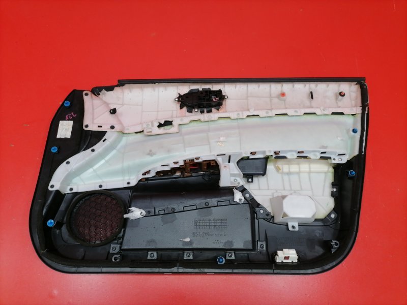 Обшивка двери Nissan Teana J32 QR25DE 2010 передняя левая (б/у) Обшивка двери Nissan Teana J32 QR25DE 2010 передняя левая (б/у)