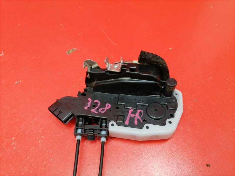 Замок двери Nissan Teana J32 QR25DE 2010 передний правый (б/у) Замок двери Nissan Teana J32 QR25DE 2010 передний правый (б/у)