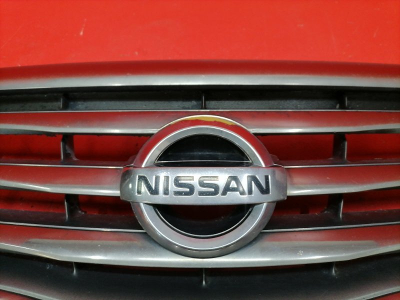 Решетка радиатора Nissan Teana J32 QR25DE 2010 (б/у) Решетка радиатора Nissan Teana J32 QR25DE 2010 (б/у)