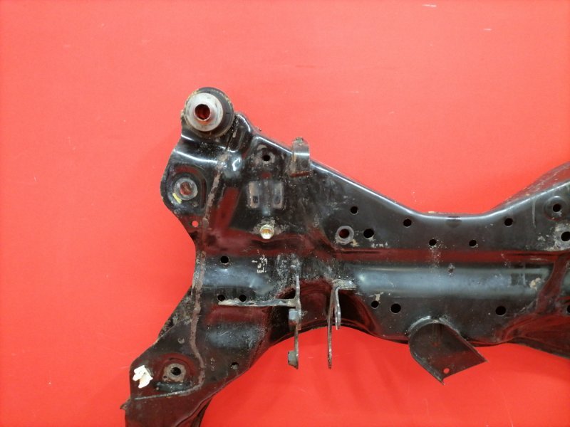 Подрамник Nissan Teana J32 QR25DE 2010 передний (б/у) Подрамник Nissan Teana J32 QR25DE 2010 передний (б/у)