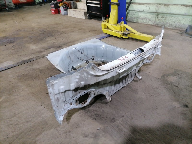 Панель кузова Nissan Teana J32 QR25DE 2010 задний (б/у) Панель кузова Nissan Teana J32 QR25DE 2010 задний (б/у)