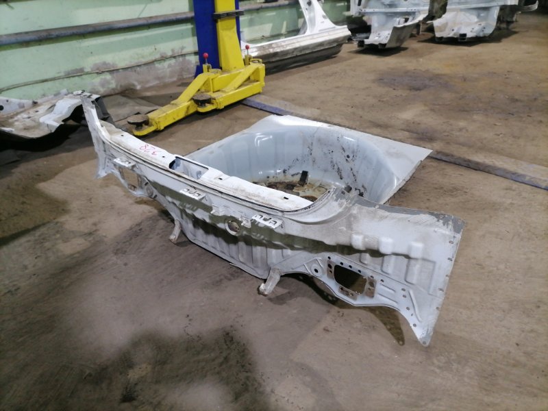 Панель кузова Nissan Teana J32 QR25DE 2010 задний (б/у) Панель кузова Nissan Teana J32 QR25DE 2010 задний (б/у)
