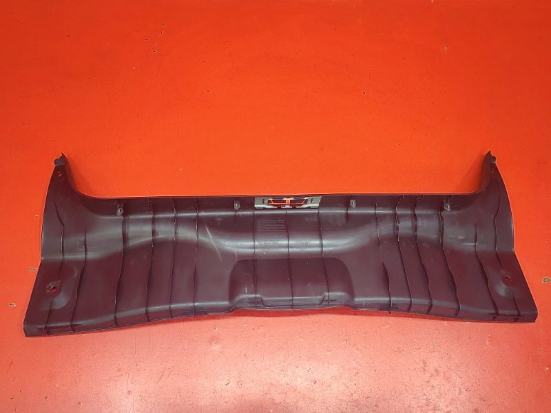 Накладка замка багажника Nissan Teana J32 QR25DE 2010 (б/у) Накладка замка багажника Nissan Teana J32 QR25DE 2010 (б/у)