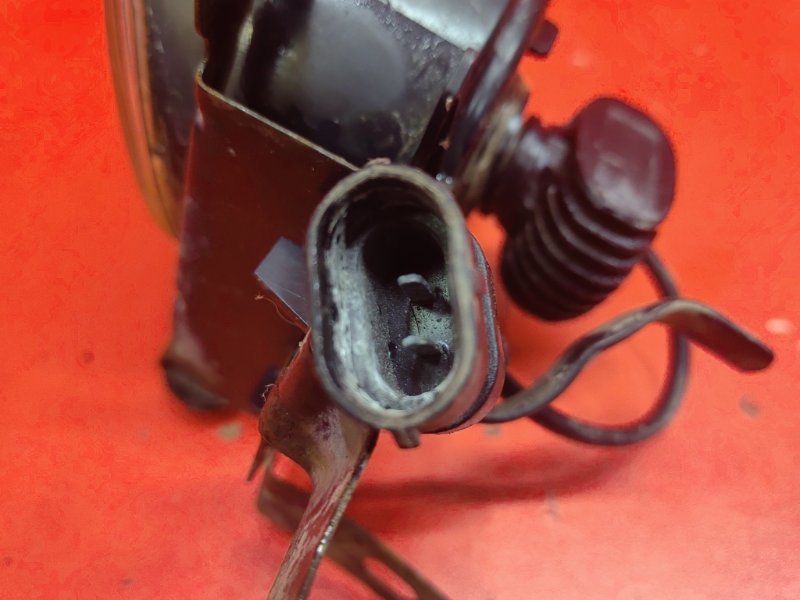 Фара противотуманная Nissan Teana J32 QR25DE 2010 передняя левая (б/у) Фара противотуманная Nissan Teana J32 QR25DE 2010 передняя левая (б/у)