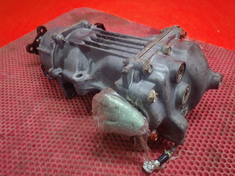 Редуктор Nissan Teana J32 QR25DE 2010 задний (б/у) Редуктор Nissan Teana J32 QR25DE 2010 задний (б/у)