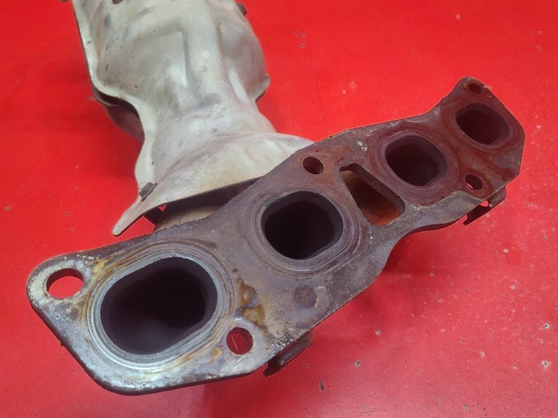 Коллектор выпускной Nissan Teana J32 QR25DE 2010 (б/у) Коллектор выпускной Nissan Teana J32 QR25DE 2010 (б/у)
