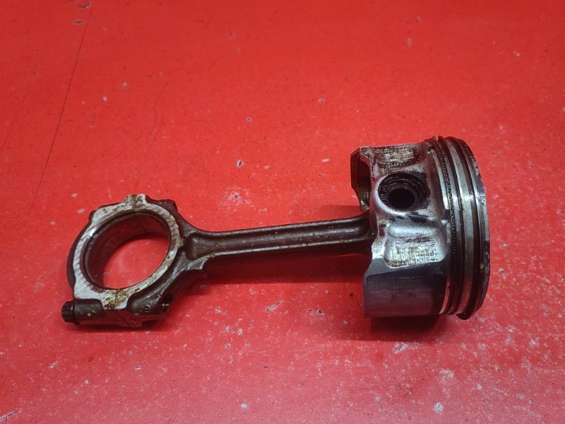 Поршень с шатуном Nissan Teana J32 QR25DE 2010 (б/у) Поршень с шатуном Nissan Teana J32 QR25DE 2010 (б/у)