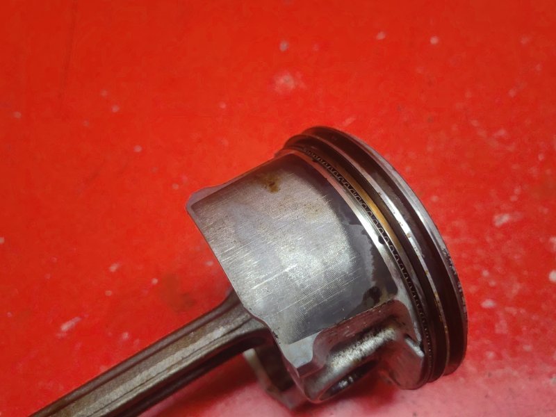 Поршень с шатуном Nissan Teana J32 QR25DE 2010 (б/у) Поршень с шатуном Nissan Teana J32 QR25DE 2010 (б/у)