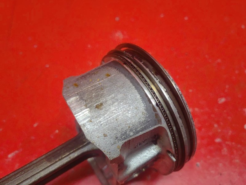 Поршень с шатуном Nissan Teana J32 QR25DE 2010 (б/у) Поршень с шатуном Nissan Teana J32 QR25DE 2010 (б/у)