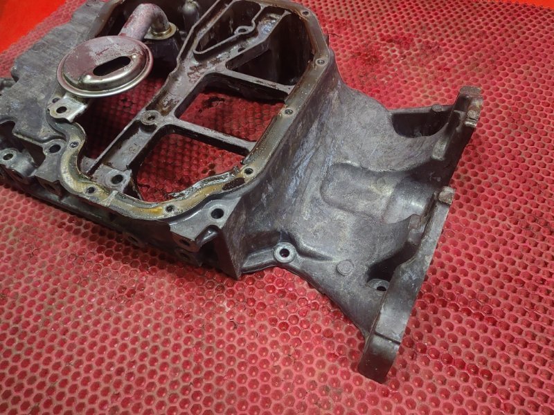 Поддон двигателя Nissan Teana J32 QR25DE 2010 (б/у) Поддон двигателя Nissan Teana J32 QR25DE 2010 (б/у)