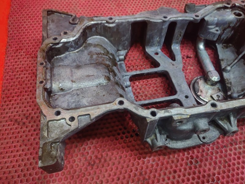 Поддон двигателя Nissan Teana J32 QR25DE 2010 (б/у) Поддон двигателя Nissan Teana J32 QR25DE 2010 (б/у)
