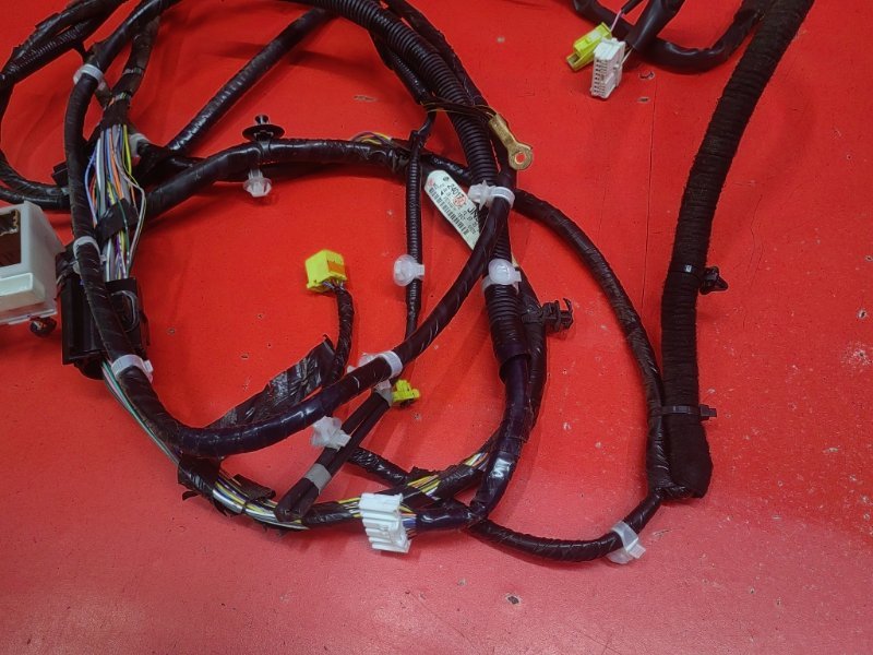 Проводка салона Nissan Teana J32 QR25DE 2010 (б/у) Проводка салона Nissan Teana J32 QR25DE 2010 (б/у)
