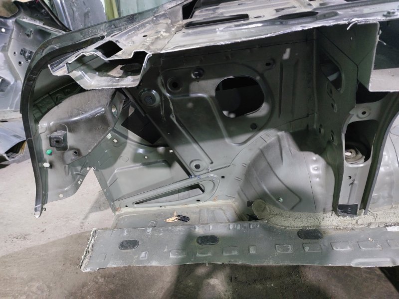 Крыло Nissan Almera G15 K4M 2014 заднее левое (б/у) Крыло Nissan Almera G15 K4M 2014 заднее левое (б/у)