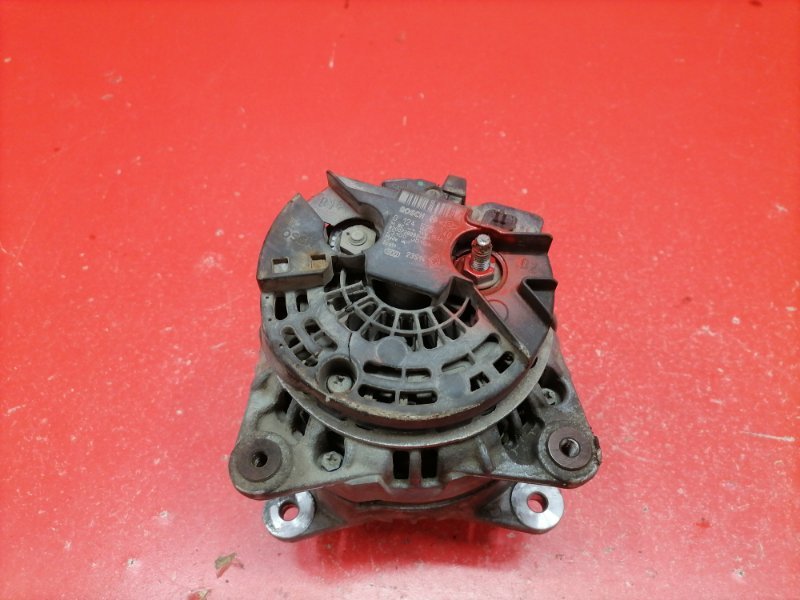 Генератор Nissan Almera G15 K4M 2014 (б/у) Генератор Nissan Almera G15 K4M 2014 (б/у)