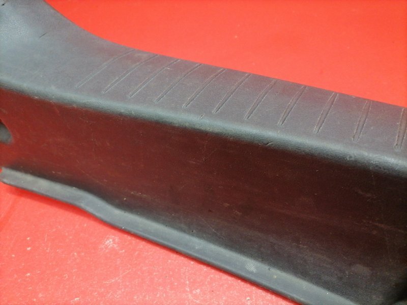 Накладка замка багажника Nissan Almera G15 K4M 2014 (б/у) Накладка замка багажника Nissan Almera G15 K4M 2014 (б/у)