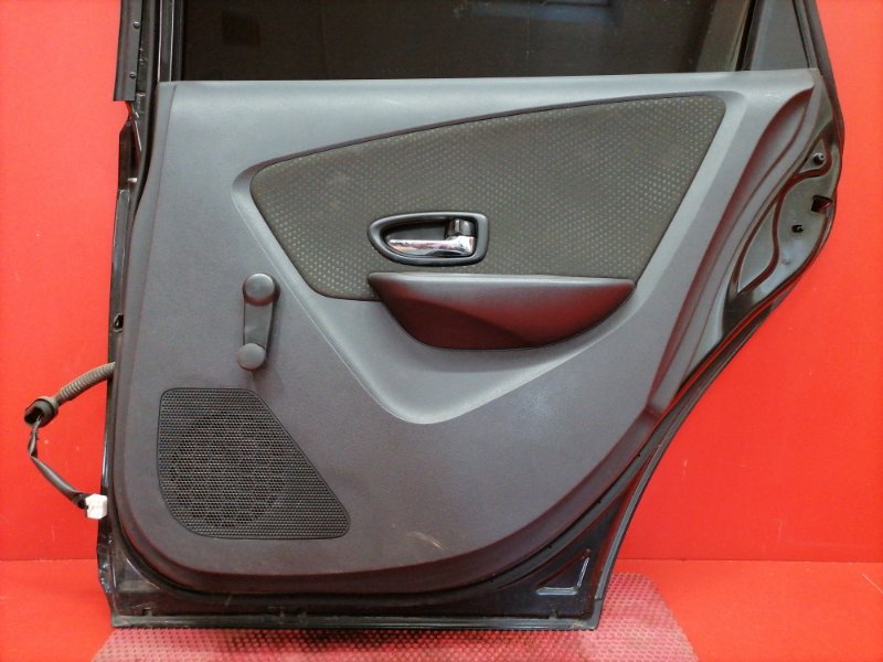Дверь Nissan Almera G15 K4M 2014 задняя правая (б/у) Дверь Nissan Almera G15 K4M 2014 задняя правая (б/у)