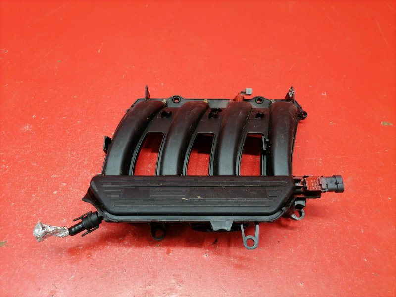 Коллектор впускной Nissan Almera G15 K4M 2014 (б/у) Коллектор впускной Nissan Almera G15 K4M 2014 (б/у)