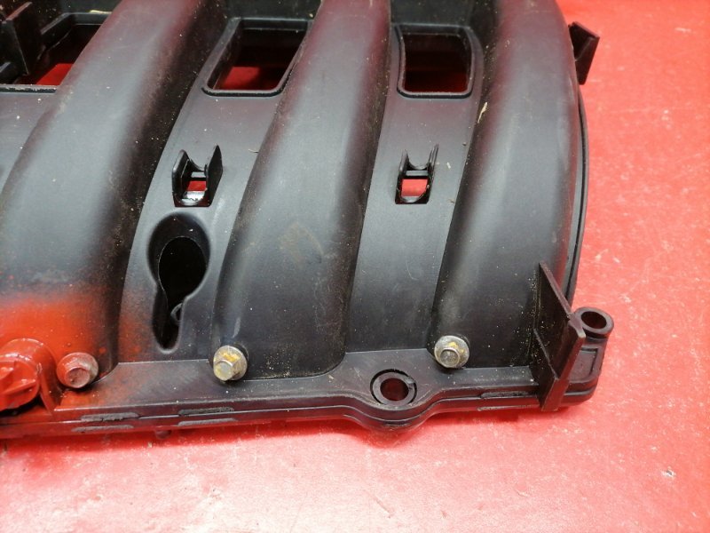 Коллектор впускной Nissan Almera G15 K4M 2014 (б/у) Коллектор впускной Nissan Almera G15 K4M 2014 (б/у)