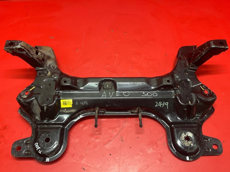 Подрамник Chevrolet Aveo T300 F16D4 2013 передний (б/у)