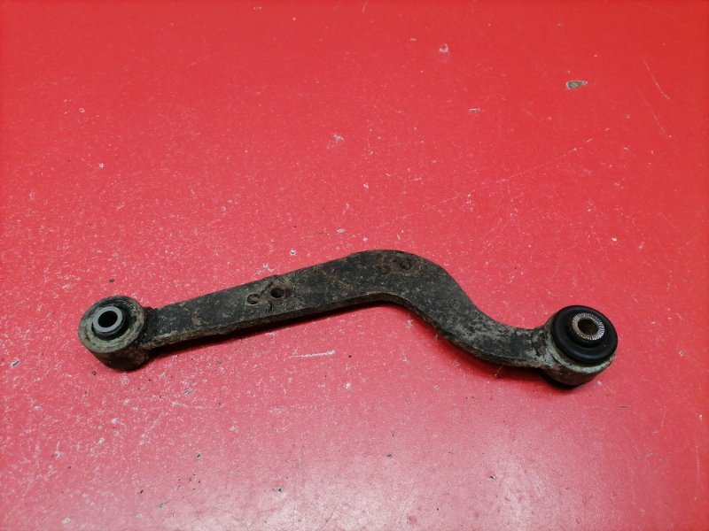 Рычаг поперечный Toyota RAV4 ZSA35L 3ZR-FAE 2012 задний правый (б/у)