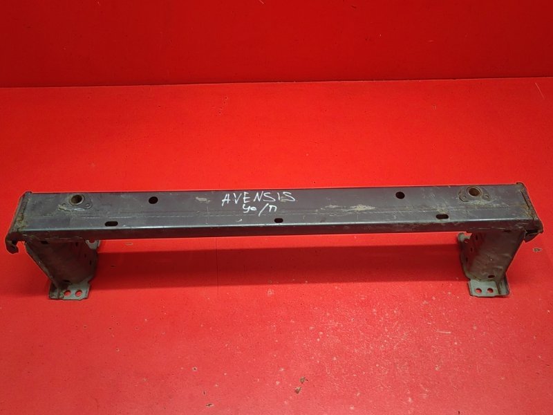 Усилитель бампера Toyota Avensis ZRT271L 2ZR-FAE 2009 передний (б/у)