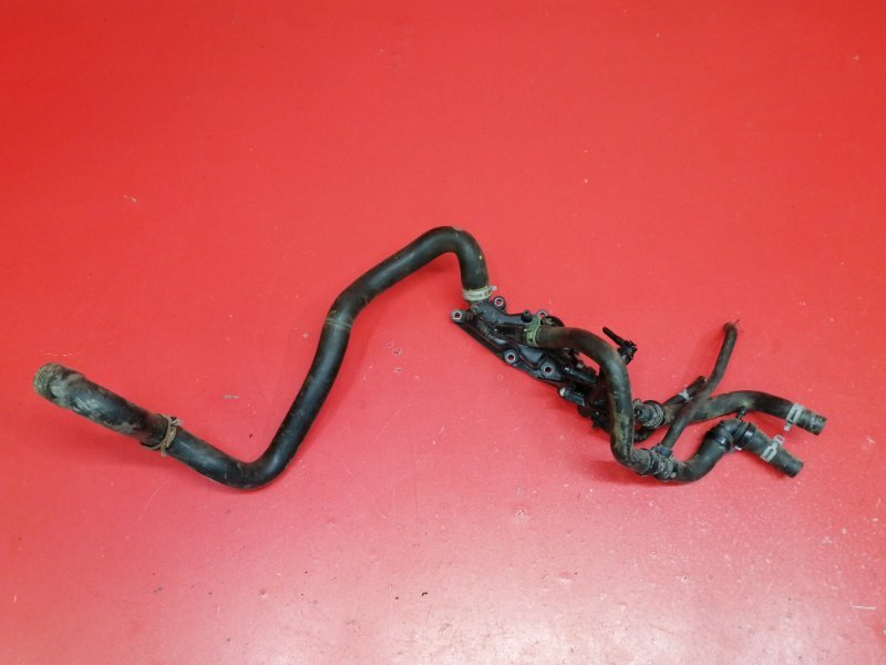 Фланец системы охлаждения Dacia Logan MCV K52 H4BT 2014 (б/у)