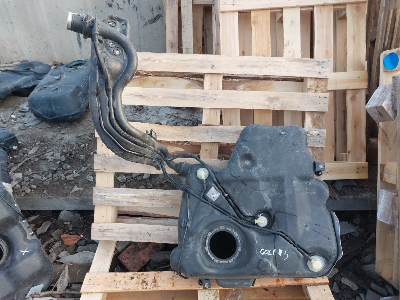 Бак топливный Volkswagen Golf 1K1 BSE 2007 (б/у)