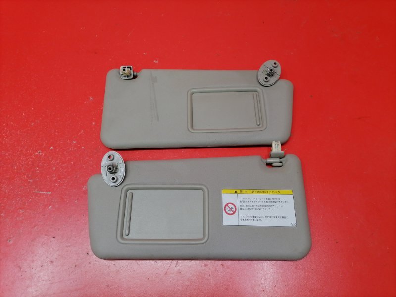 Козырек солнцезащитный Toyota Isis ZGM10W 2ZR-FAE 2010 (б/у)