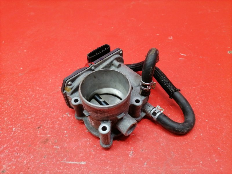 Дроссельная заслонка Toyota Isis ZGM10W 2ZR-FAE 2010 (б/у)