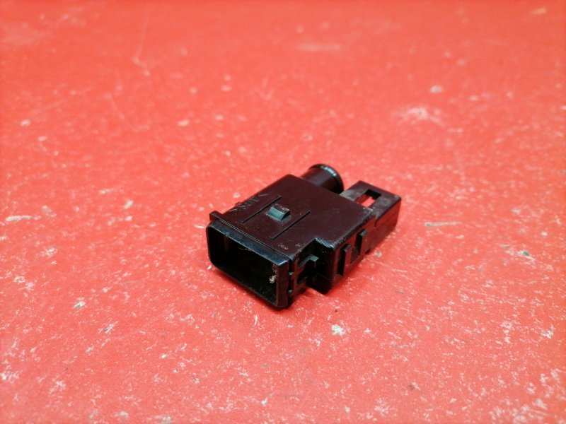 Датчик температуры воздуха салонный Toyota Isis ZGM10W 2ZR-FAE 2010 (б/у)