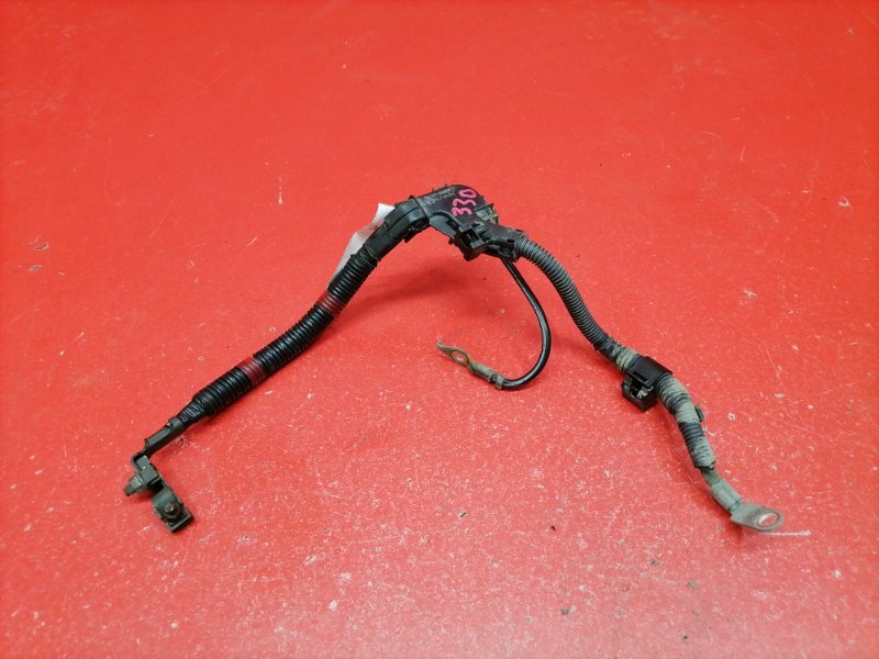 Провод аккумулятора Toyota Isis ZGM10W 2ZR-FAE 2010 (б/у)