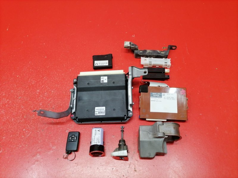 Комплект бесключевого доступа Toyota Isis ZGM10W 2ZR-FAE 2010 (б/у)