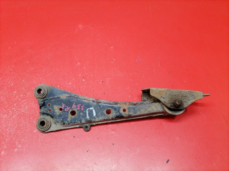 Рычаг продольный Toyota RAV4 ZSA30L 3ZR-FAE 2011 задний правый (б/у)