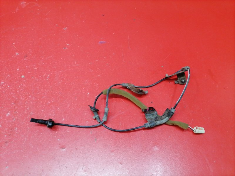 Датчик abs Toyota RAV4 ZSA30L 3ZR-FAE 2011 задний левый (б/у)