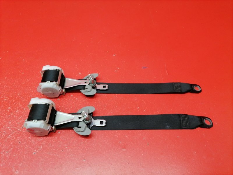 Ремень безопасности Toyota RAV4 ZSA30L 3ZR-FAE 2011 задний (б/у)