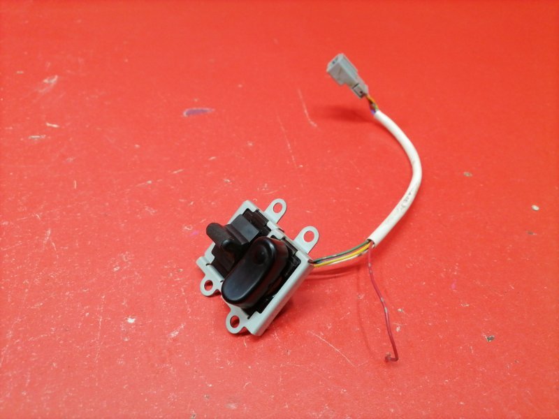 Кнопка управления люком Infiniti QX56 JA60 VK56DE 2007 (б/у)