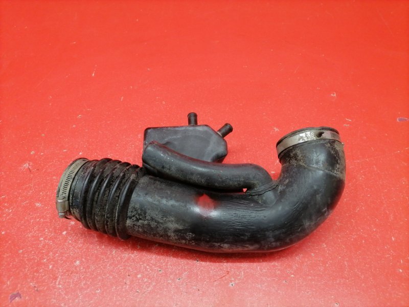 Патрубок воздушного фильтра Infiniti QX56 JA60 VK56DE 2007 (б/у)