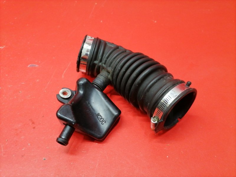 Патрубок воздушного фильтра Infiniti EX35 J50 VQ35HR 2008 правый (б/у)