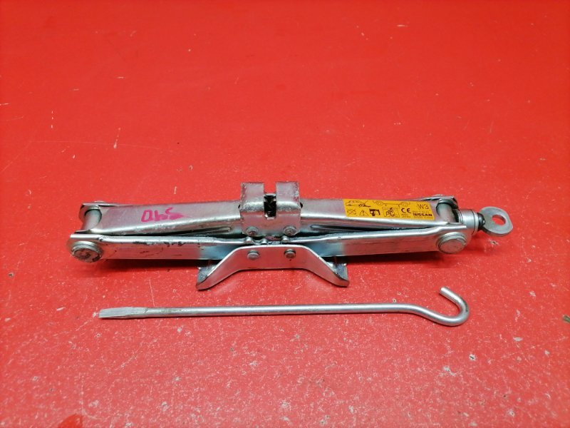 Домкрат Infiniti EX35 J50 VQ35HR 2008 (б/у)