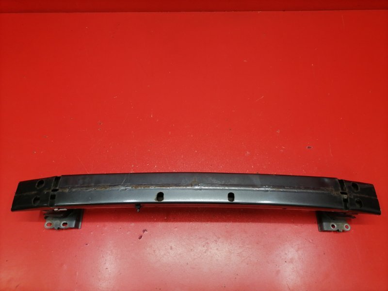 Усилитель бампера Toyota Corolla ZZE121L 3ZZ-FE 2005 передний (б/у)