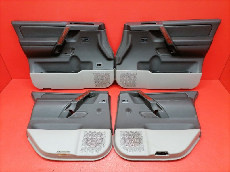 Обшивка двери Nissan Armada TA60 VK56DE 2003 (б/у)