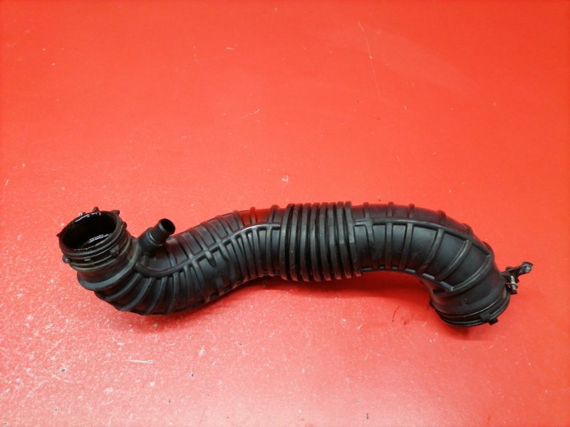 Патрубок воздушного фильтра Hyundai ix35 LM D4HA 2011 (б/у)