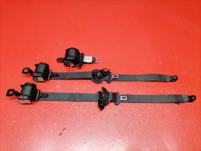 Ремень безопасности Hyundai ix35 LM D4HA 2011 задний (б/у)