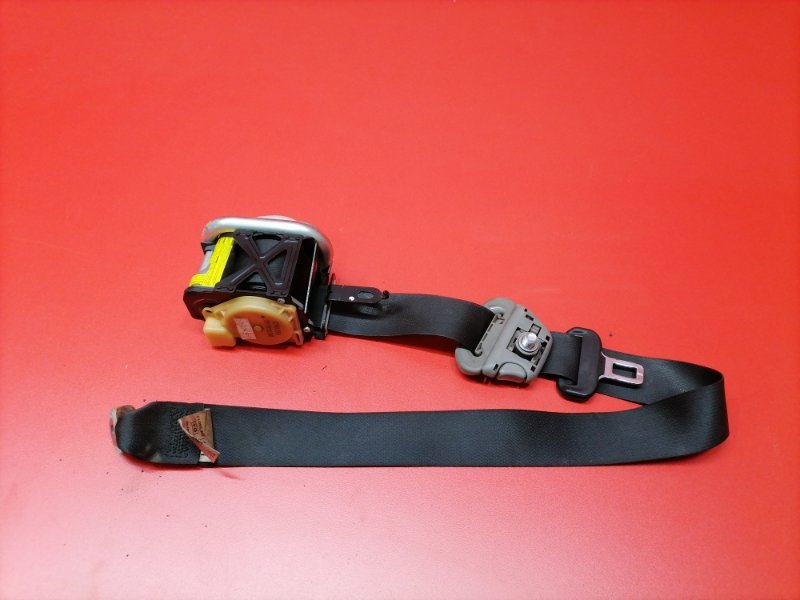 Ремень безопасности Mitsubishi L200 KB4T 4D56 2007 передний правый (б/у)