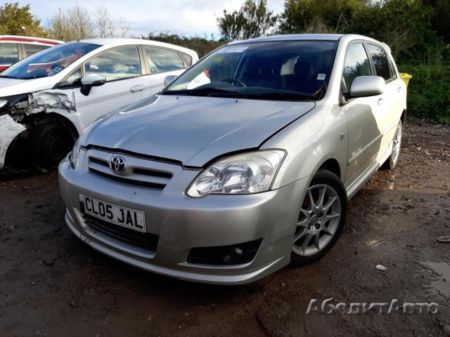 Автомобиль Toyota Corolla ZZE121R 3ZZ-FE 2006 года в разбор