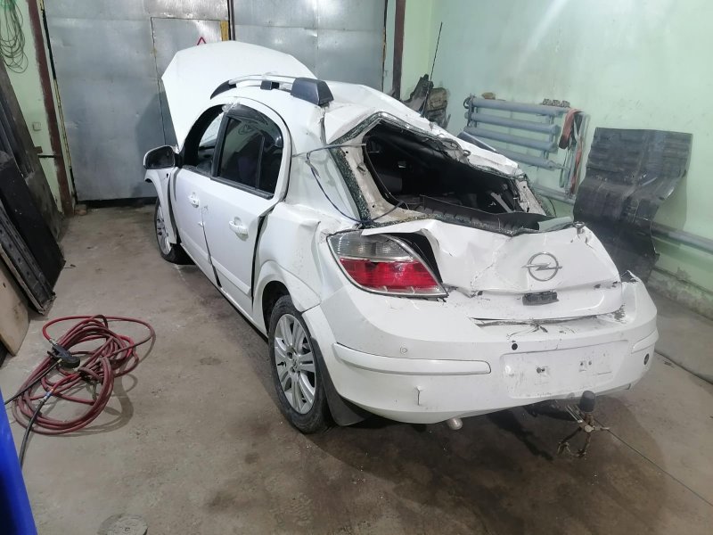 Автомобиль Opel Astra A04 Z18XER 2012 года в разбор