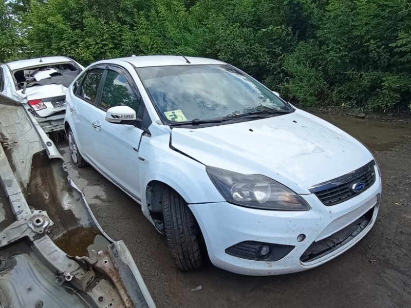 Автомобиль Ford Focus CB4 SHDA 2011 года в разбор