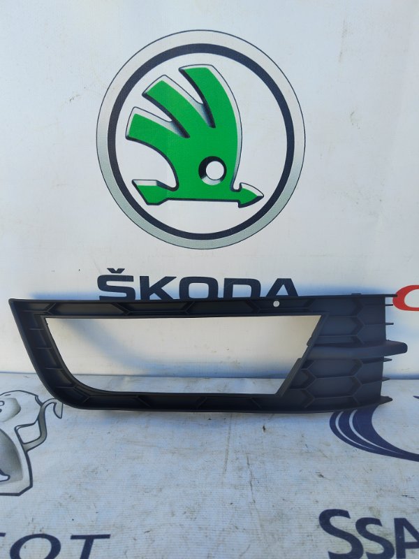 Рамка накладка птф Skoda Octavia A7 13 правая